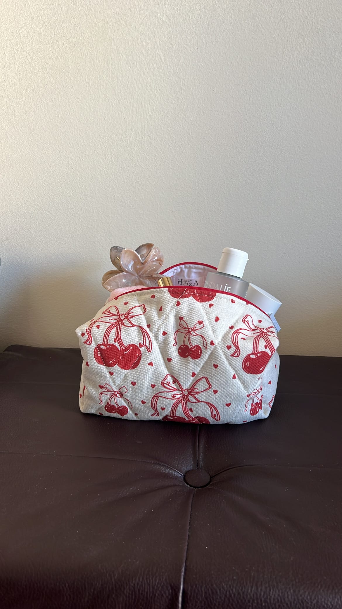 Cherry bows - hearts beauty bag