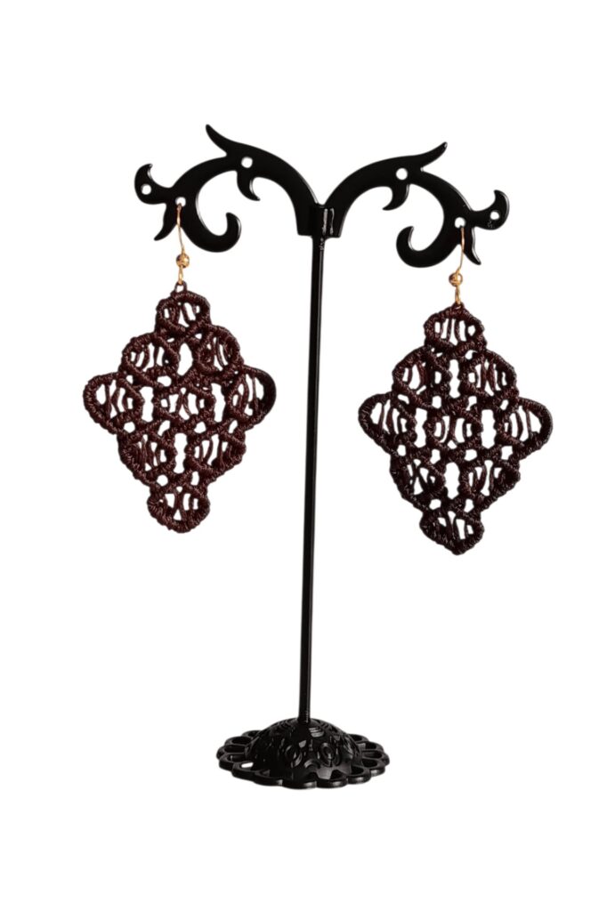 Χειροποίητα σκουλαρίκια καφέ macrame