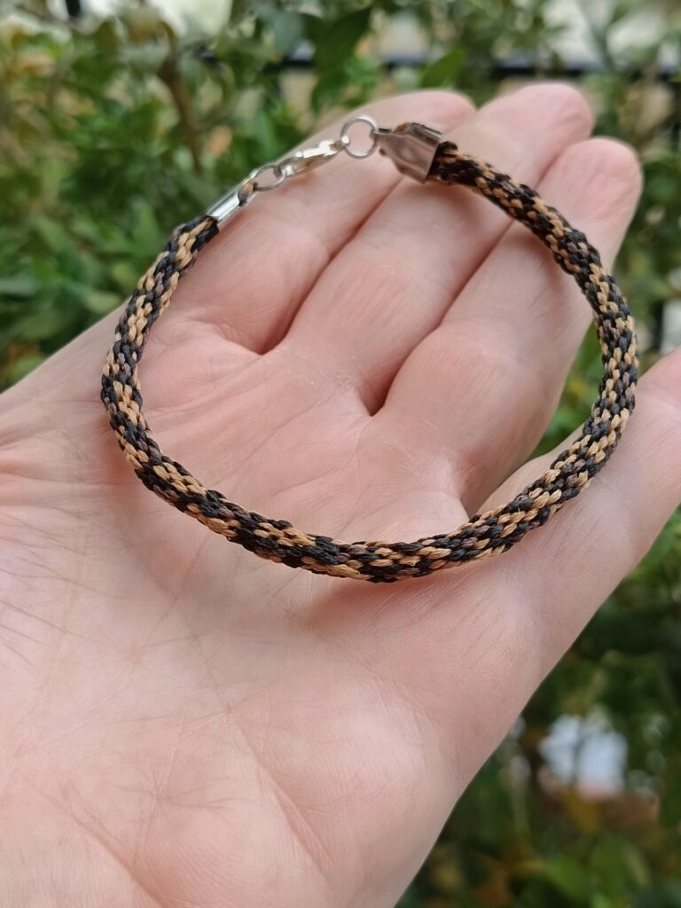 Χειροποίητο βραχιόλι macrame, leopard prints