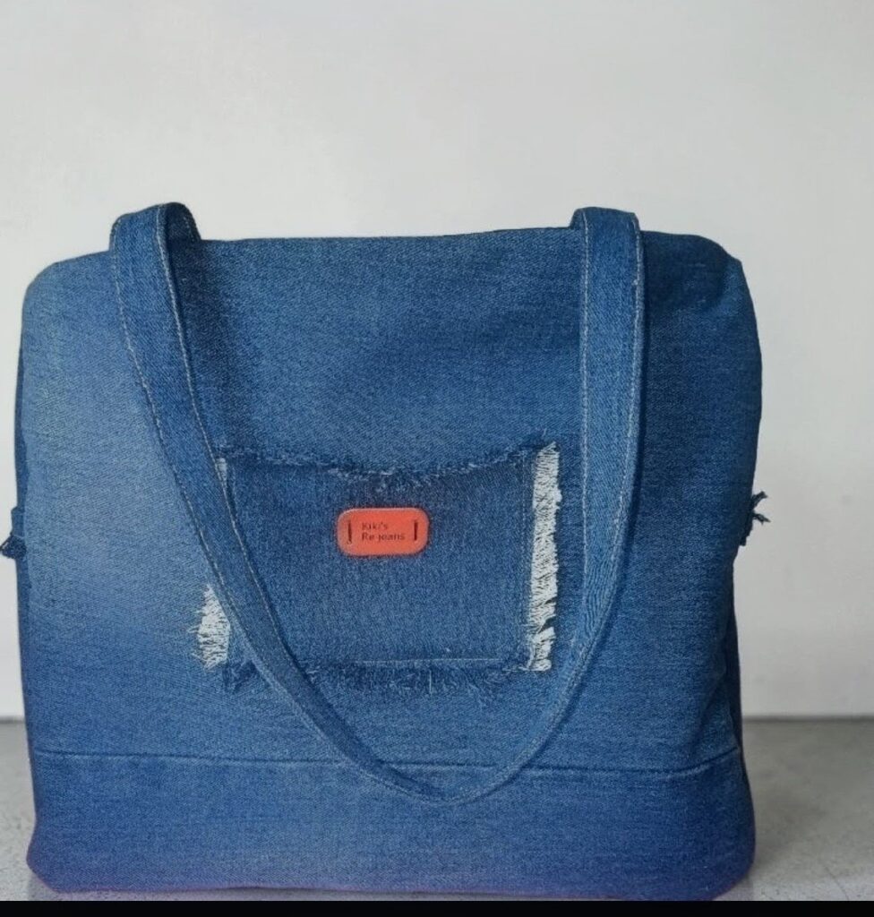 Upcycled Τζιν Τσάντα Ώμου «Kiki's Re-jeans»
