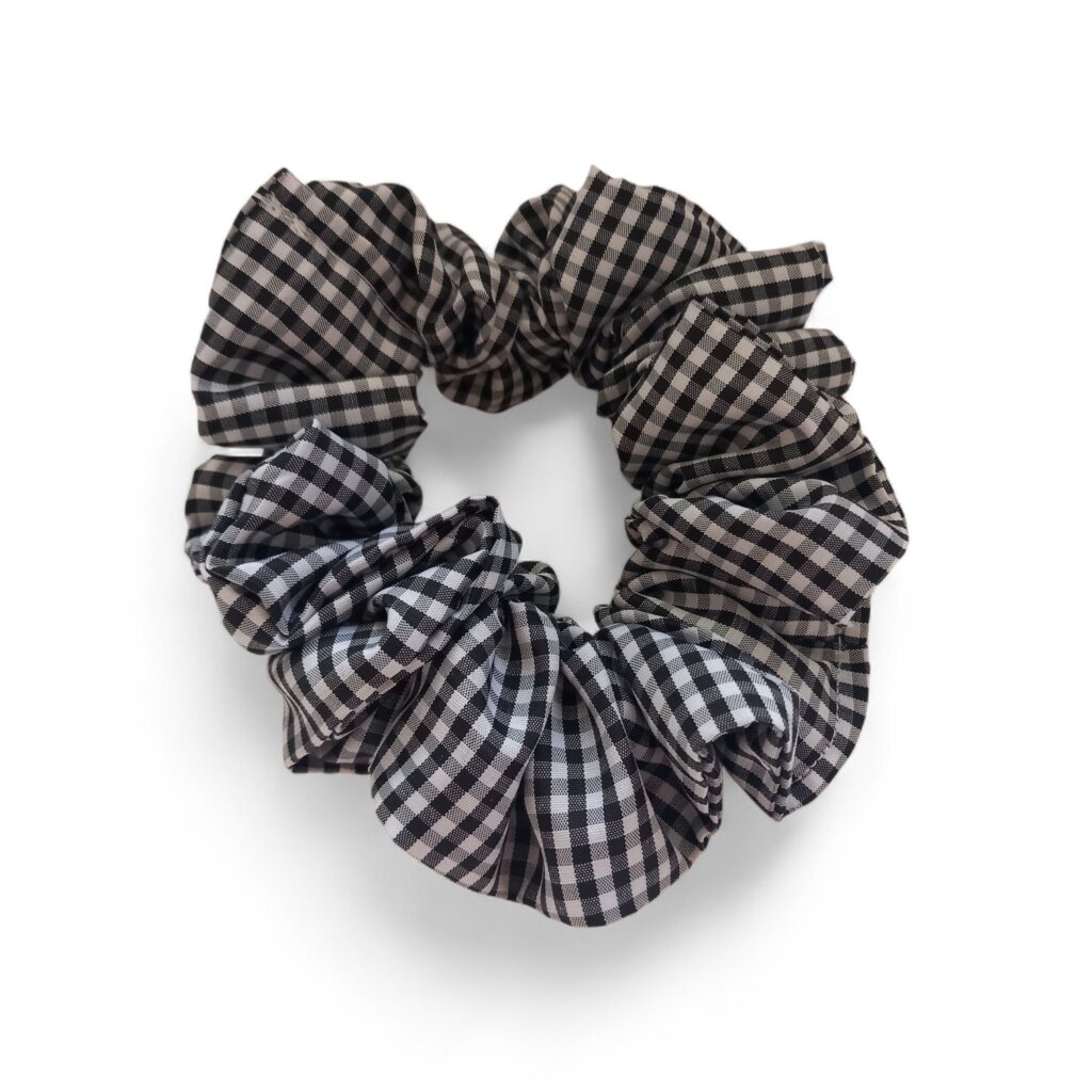 Scrunchie ασπρόμαυρο καρό ποπλίνα
