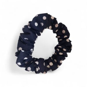 Χειροποίητο “Rosie” scrunchie πουά μπλε