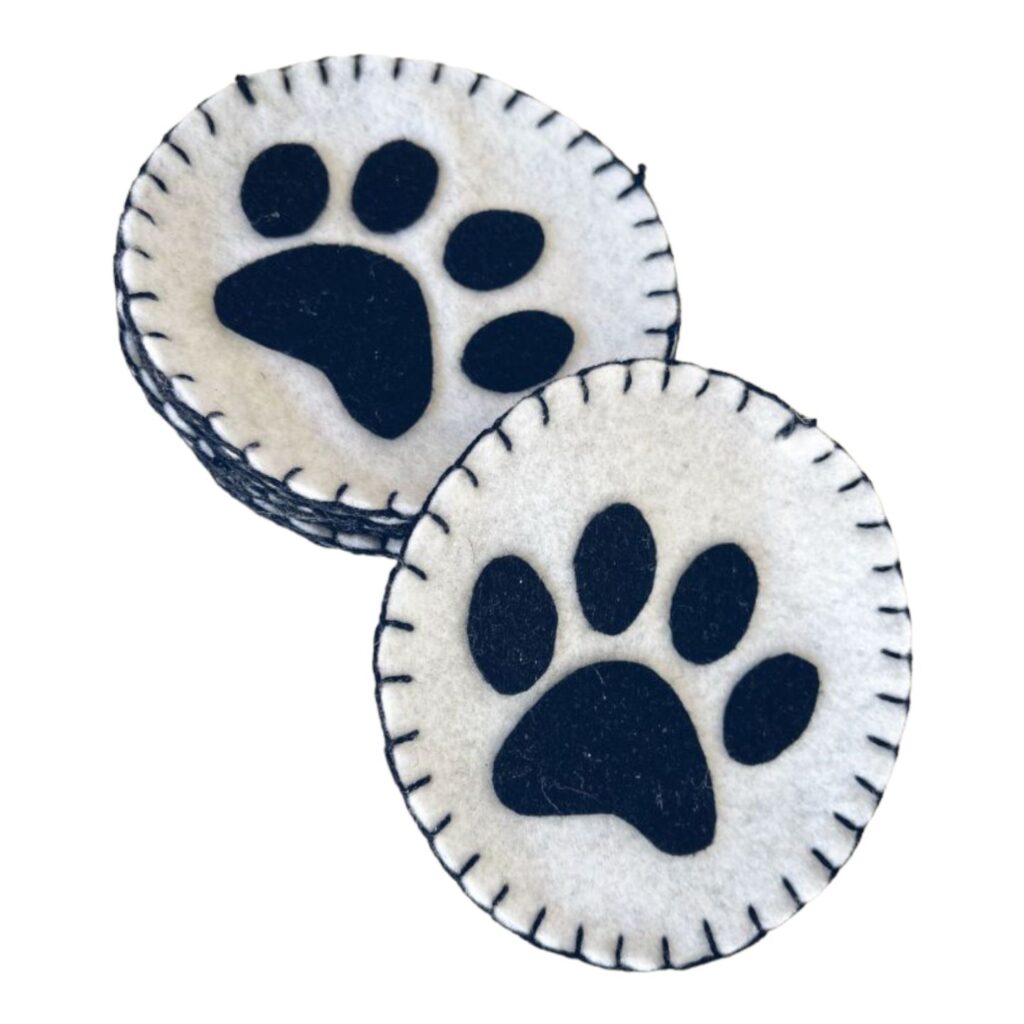 Pawfect Sips – Χειροποίητο σετ σουβέρ