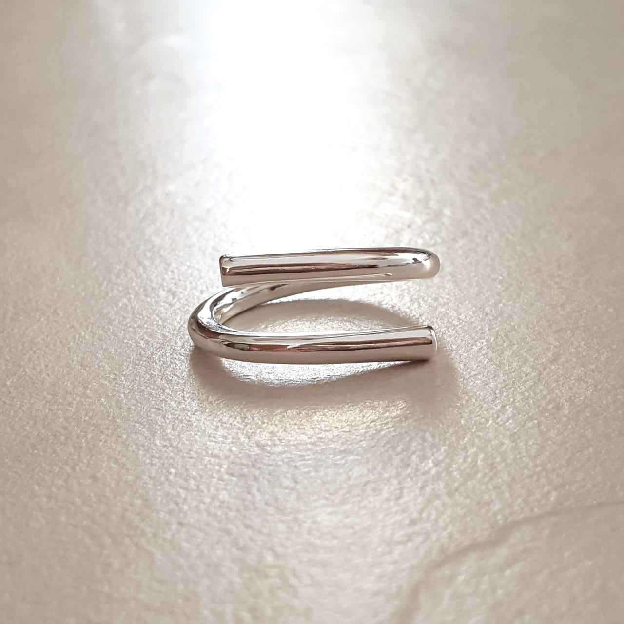 Δαχτυλίδι σχέδιο ράβδος ασήμι 925 επιπλατινωμένο αυξομειούμενο