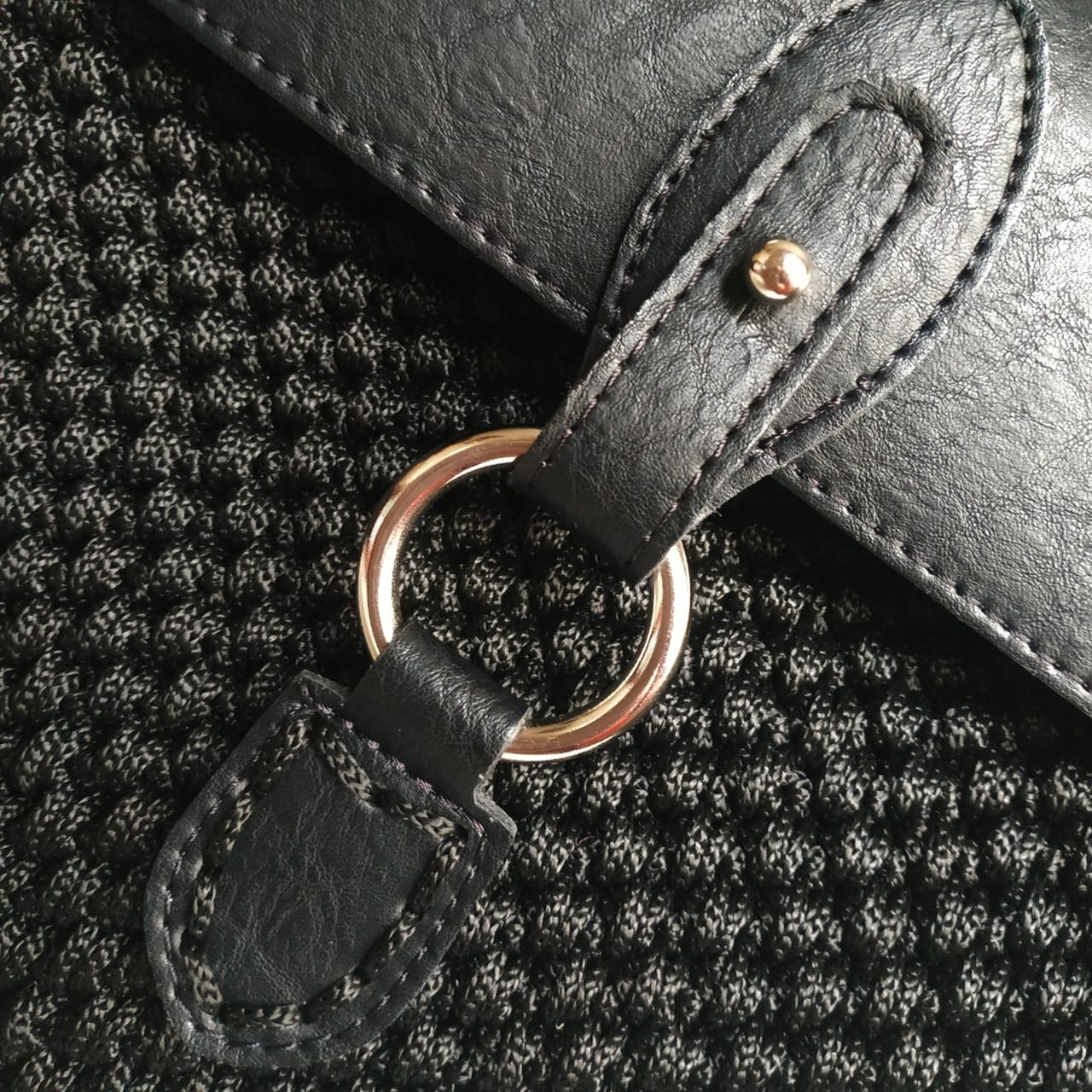 Χειροποίητη πλεκτή τσάντα backpack σε μαύρο