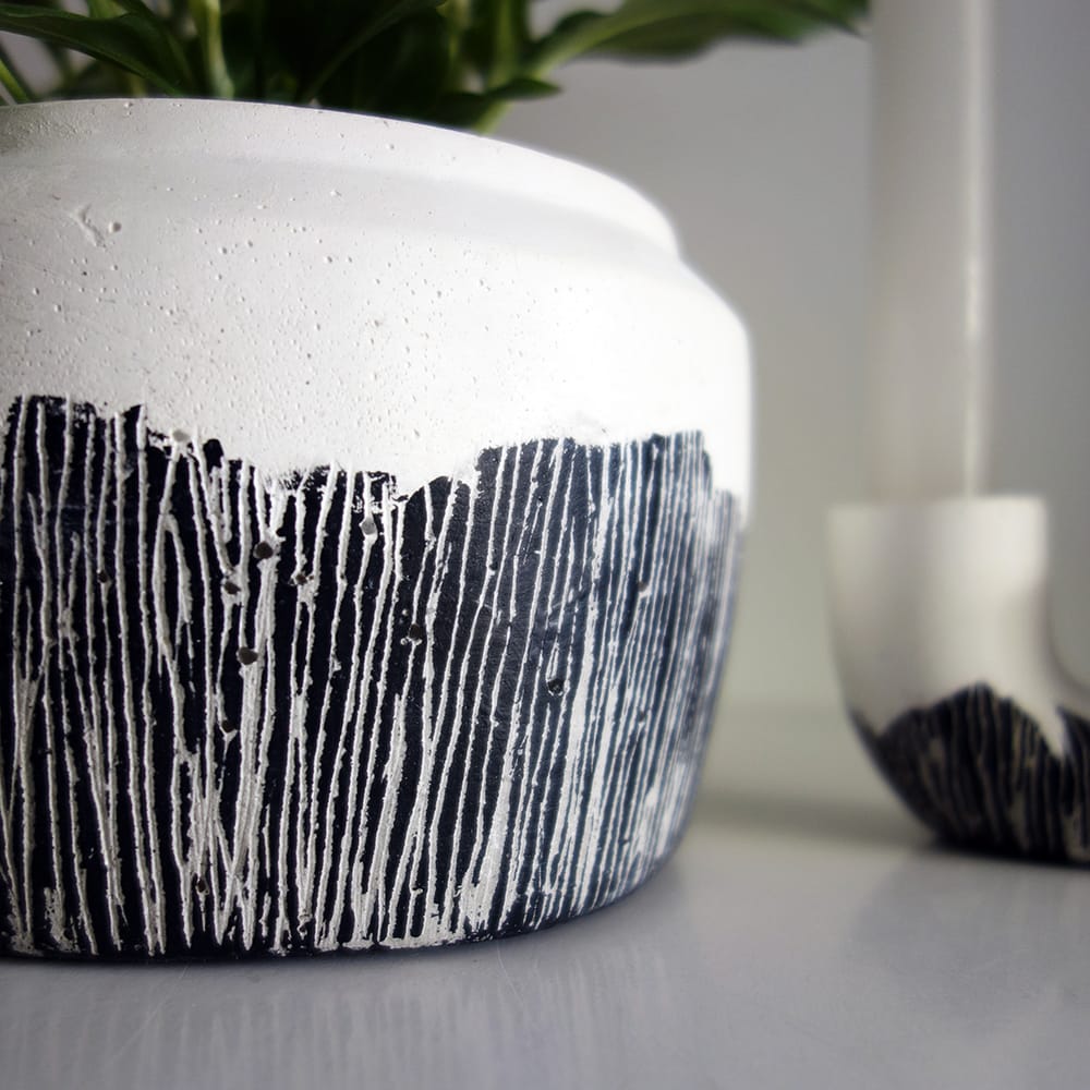 Σετ Βάζο - Κηροπήγιο με ανάγλυφη υφή