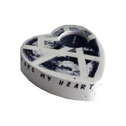 Τσιμεντένια βάση για ρεσώ καρδιά "TAKE MY HEART" black and white