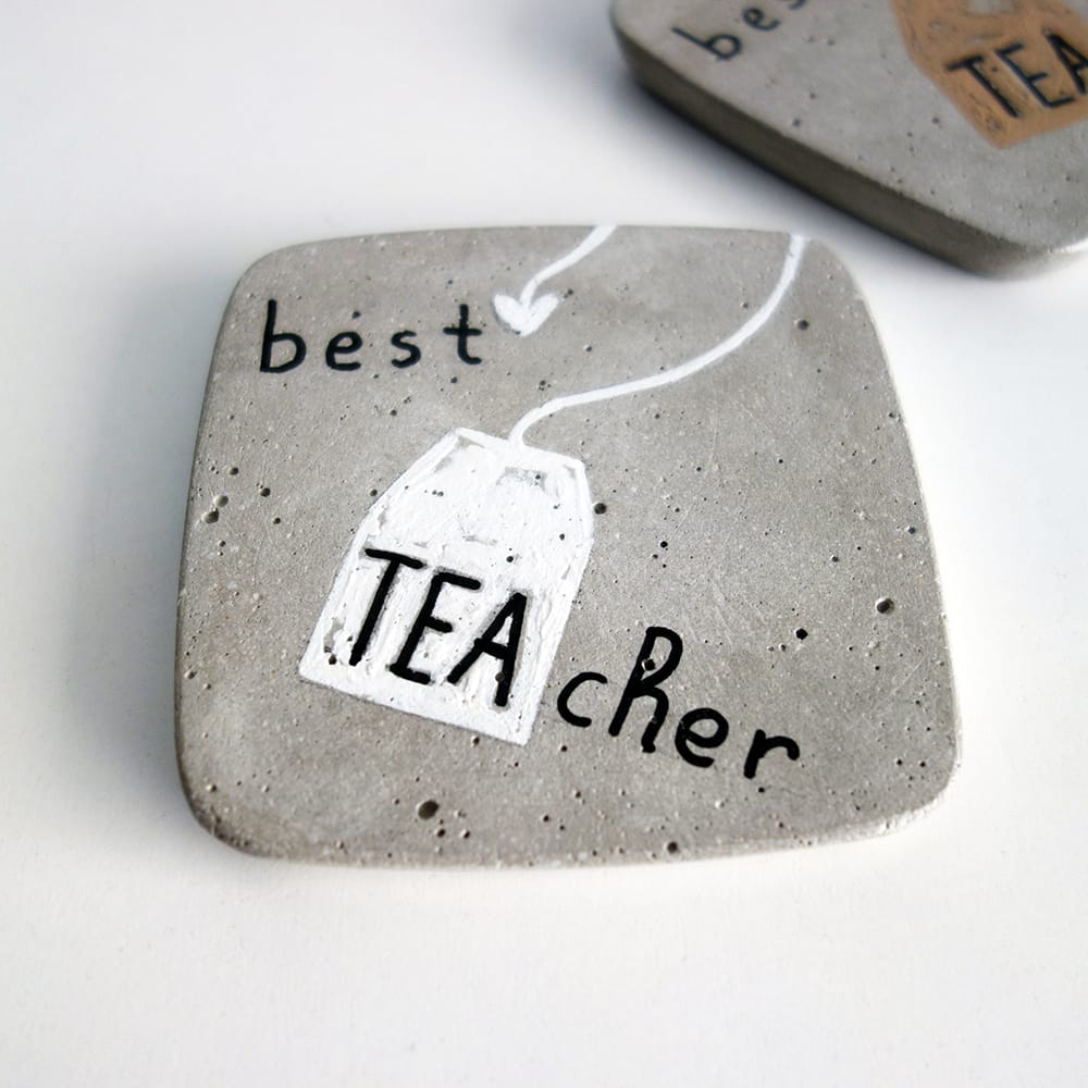 Σετ 2 τσιμεντένια σουβέρ "best TEAcher"