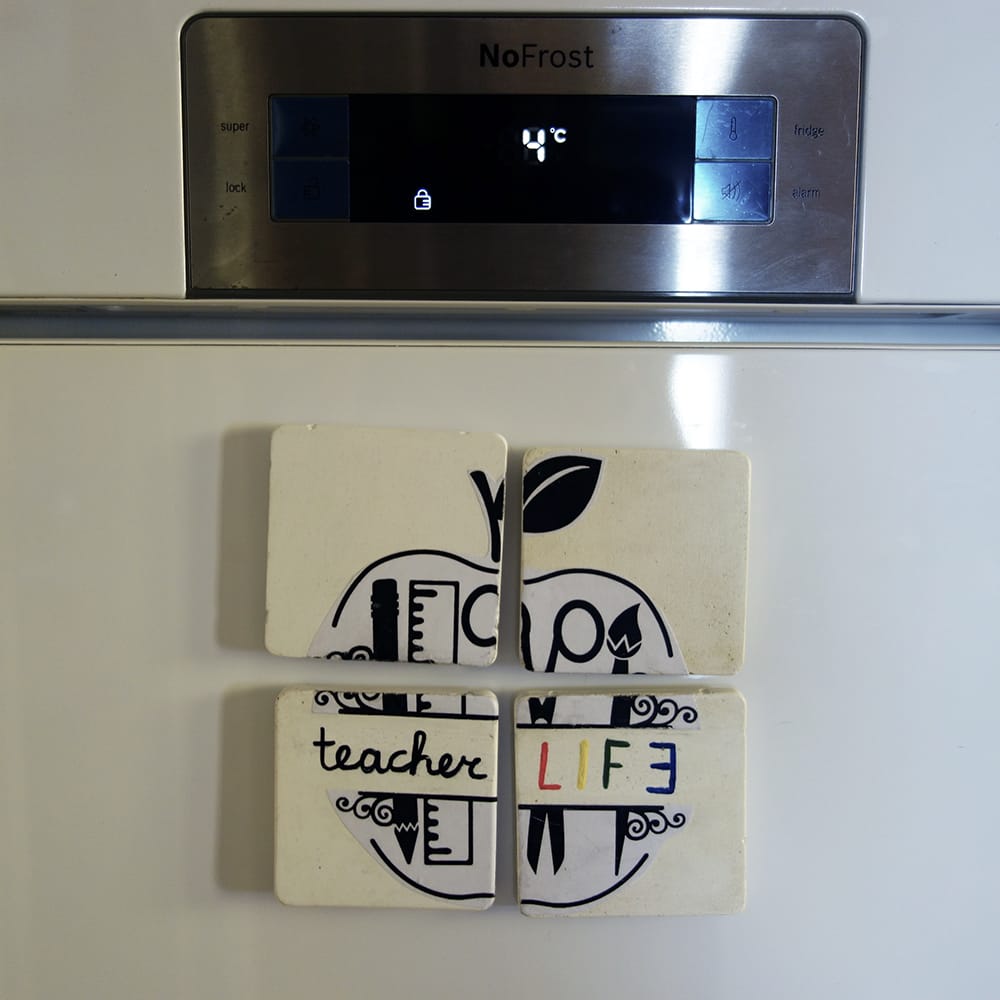 4 Μαγνητάκια Τετράγωνα Από Τσιμέντο "teacher LIFE"