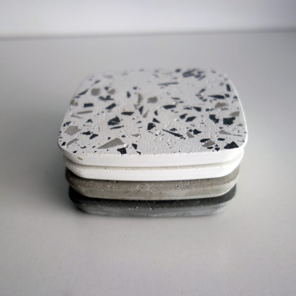 Σετ 4 Σουβέρ grey scale TERRAZZO από τσιμέντο