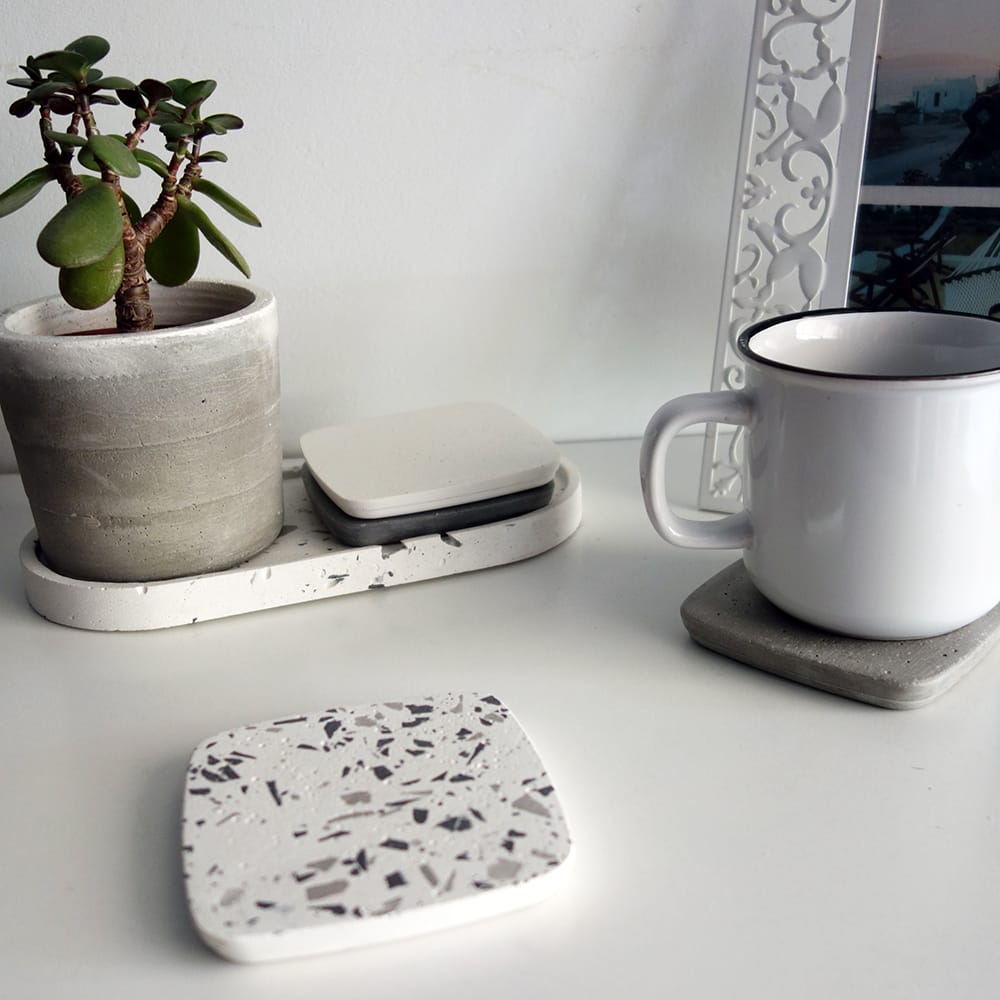 Σετ 4 Σουβέρ grey scale TERRAZZO από τσιμέντο