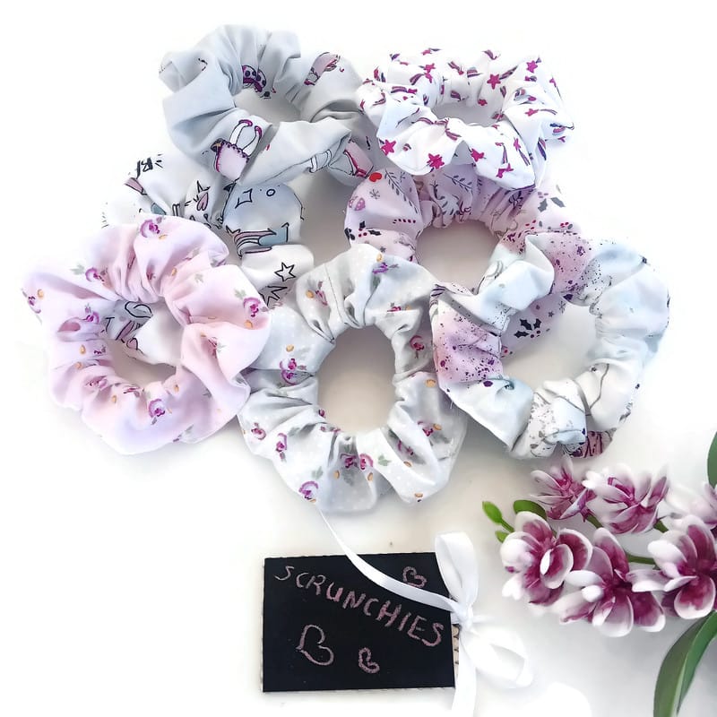 Seven days scrunchies