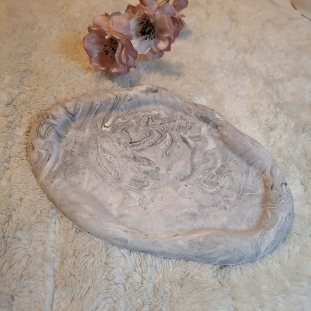 "Cloud Tray"