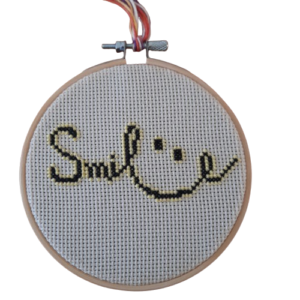 Κέντημα σταυροβελονιά “Smile”
