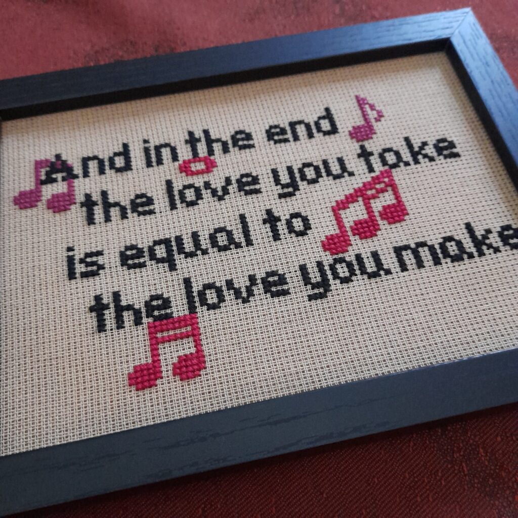 Κέντημα σταυροβελονιά "The End" by The Beatles