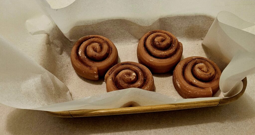 4 μικρά wax melts cinnamon rolls