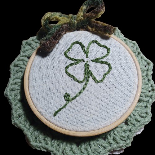 Κέντημα σε τελάρο "Four Leaf Clover"