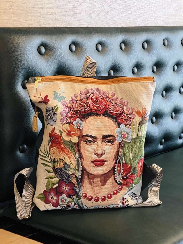 Τσάντα πλάτης χειροποίητο backpack από ύφασμα με τη Frida (Φρίντα)