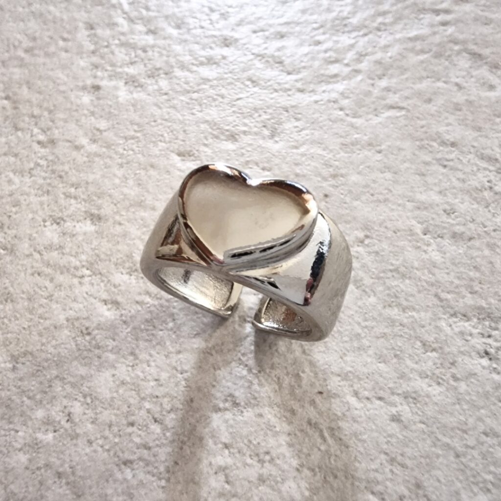 Bold Love δαχτυλίδι με καρδιά υπερυψωμένη από ασήμι 925
