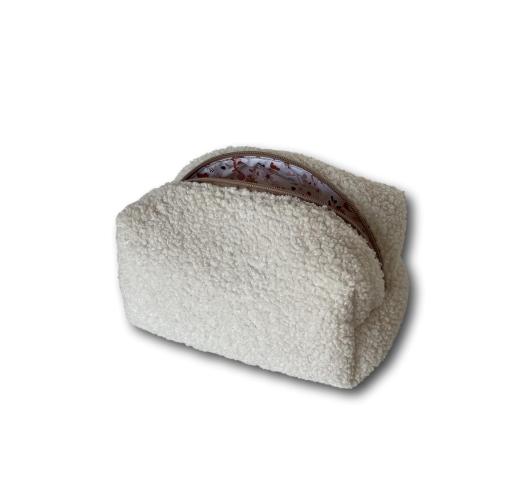 Ecru teddy beauty bag