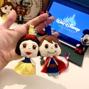 Prince Charming & Snowhite – Χειροποίητο σετ μπρελόκ