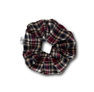 Red-black tartan scrunchie