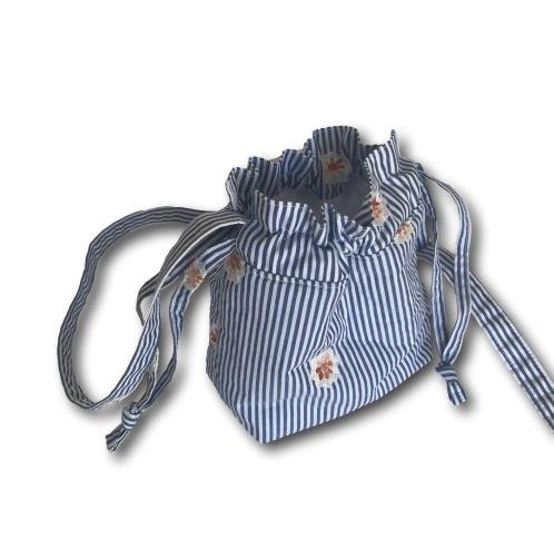 Blue-white drawstring bag
