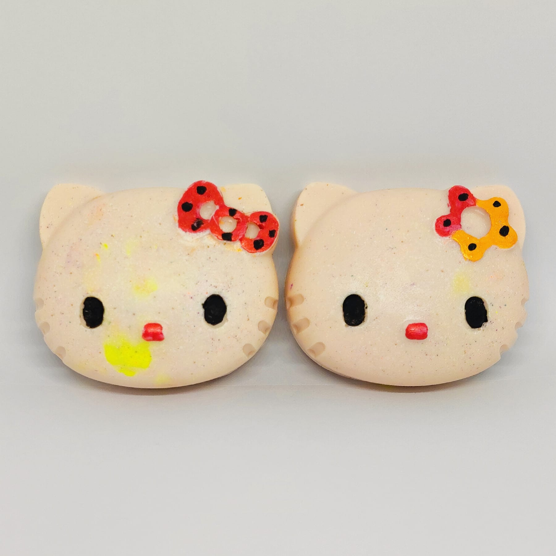 Σαπουνάκι hello kitty από χειροποίητη βάση γλυκερίνης 60gr