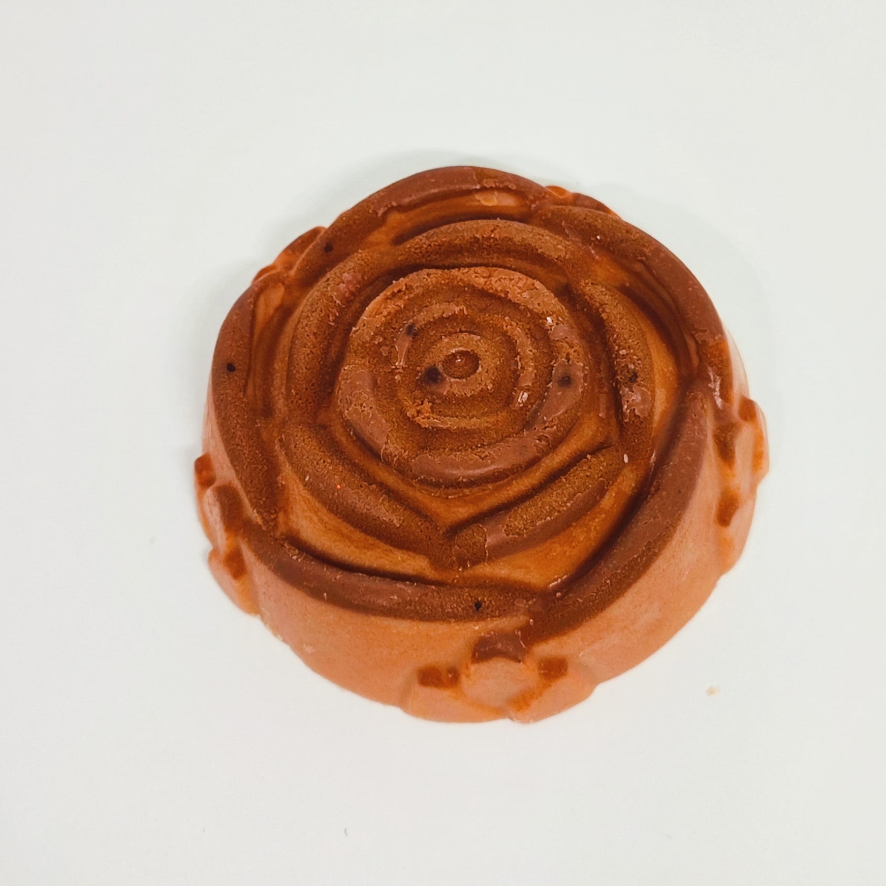Shampoo bar rose & vanilla με κόκκινο άργιλο για κανονικά μαλλιά με τάση στην λιπαρότητα 50γρ