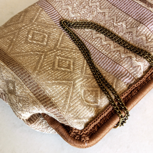Χειροποίητη τσάντα clutch
