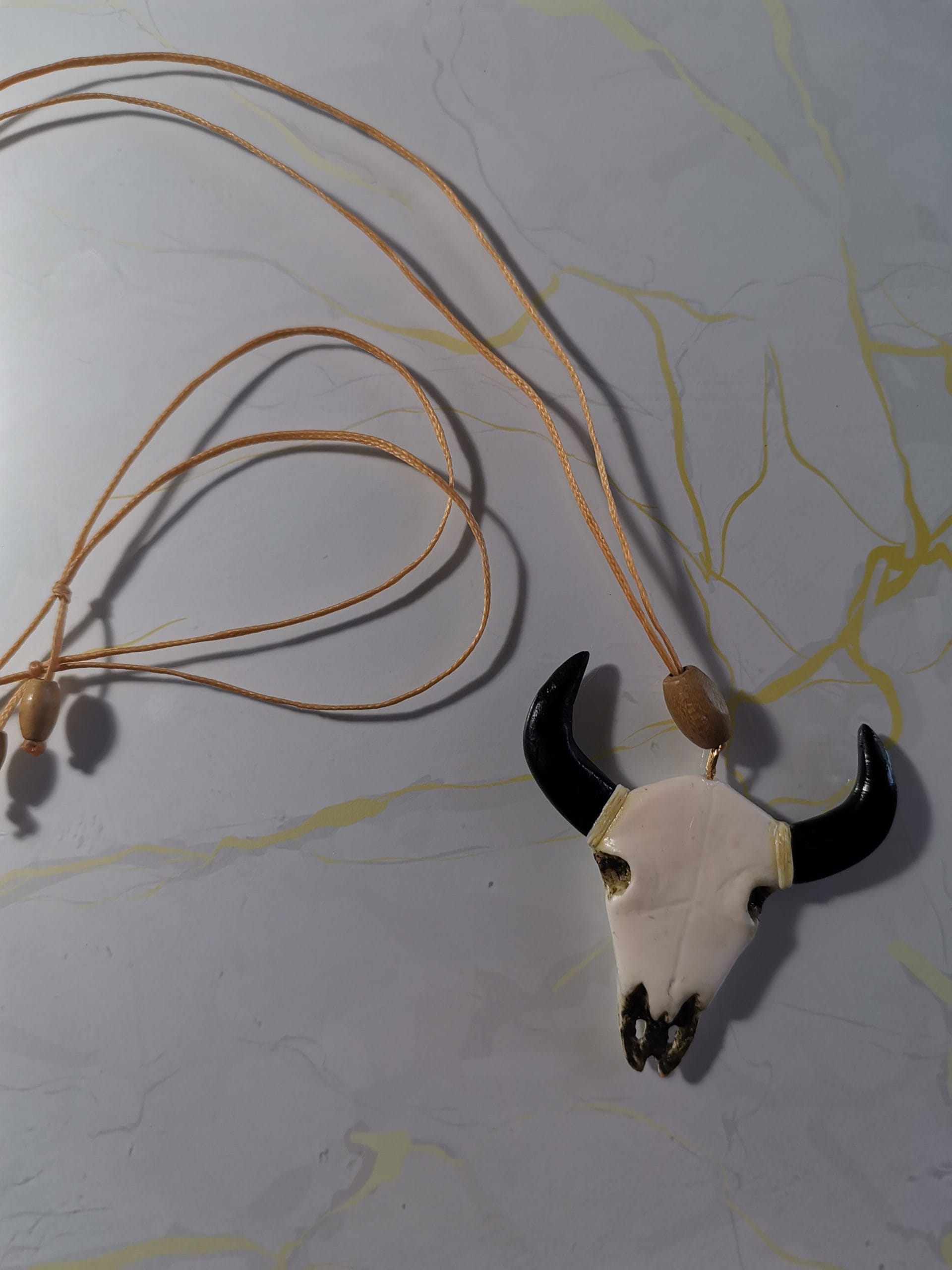 Handmade κολιέ "taurus" μαύρο - άσπρο