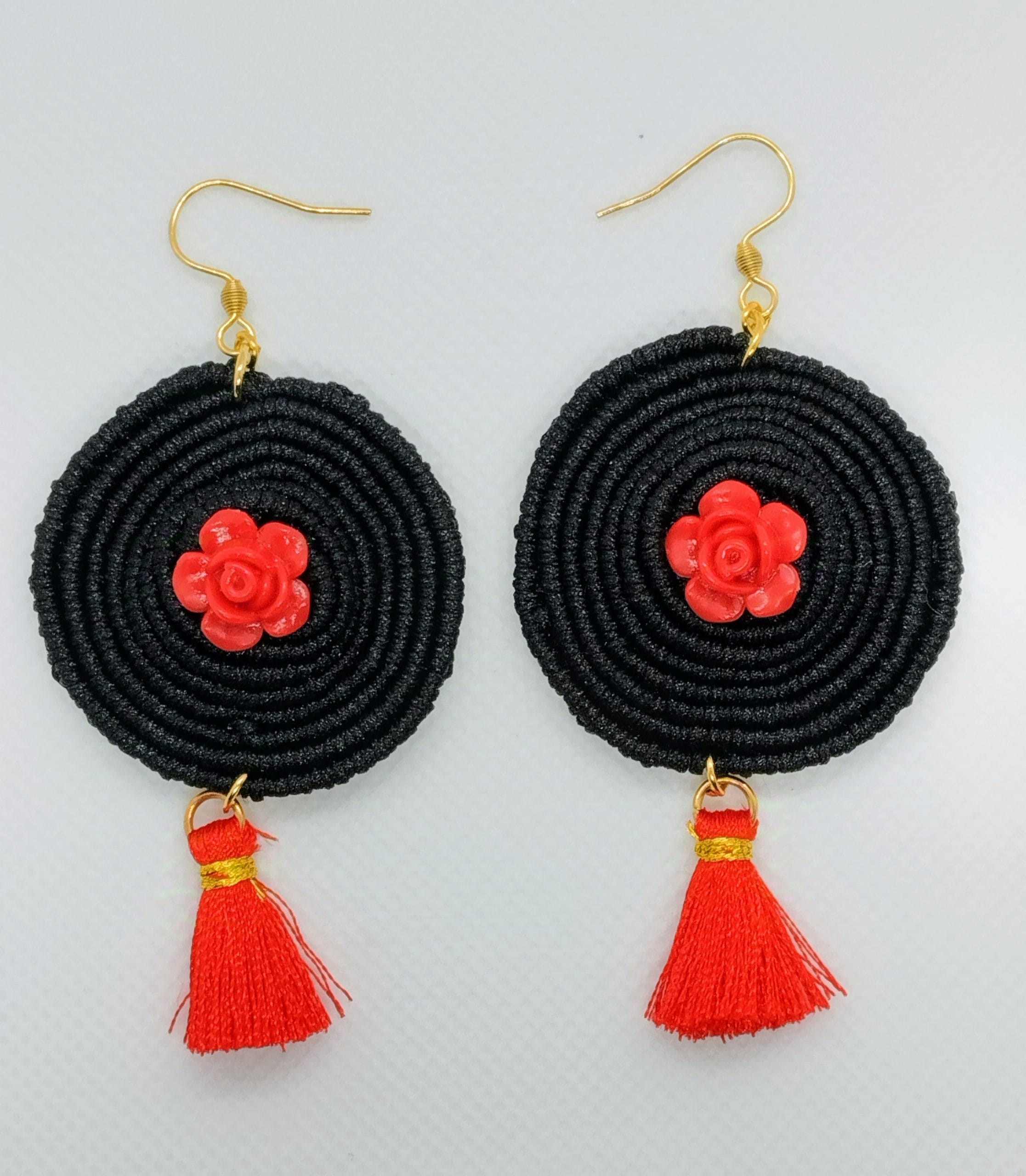 Σκουλαρίκια macrame spiral