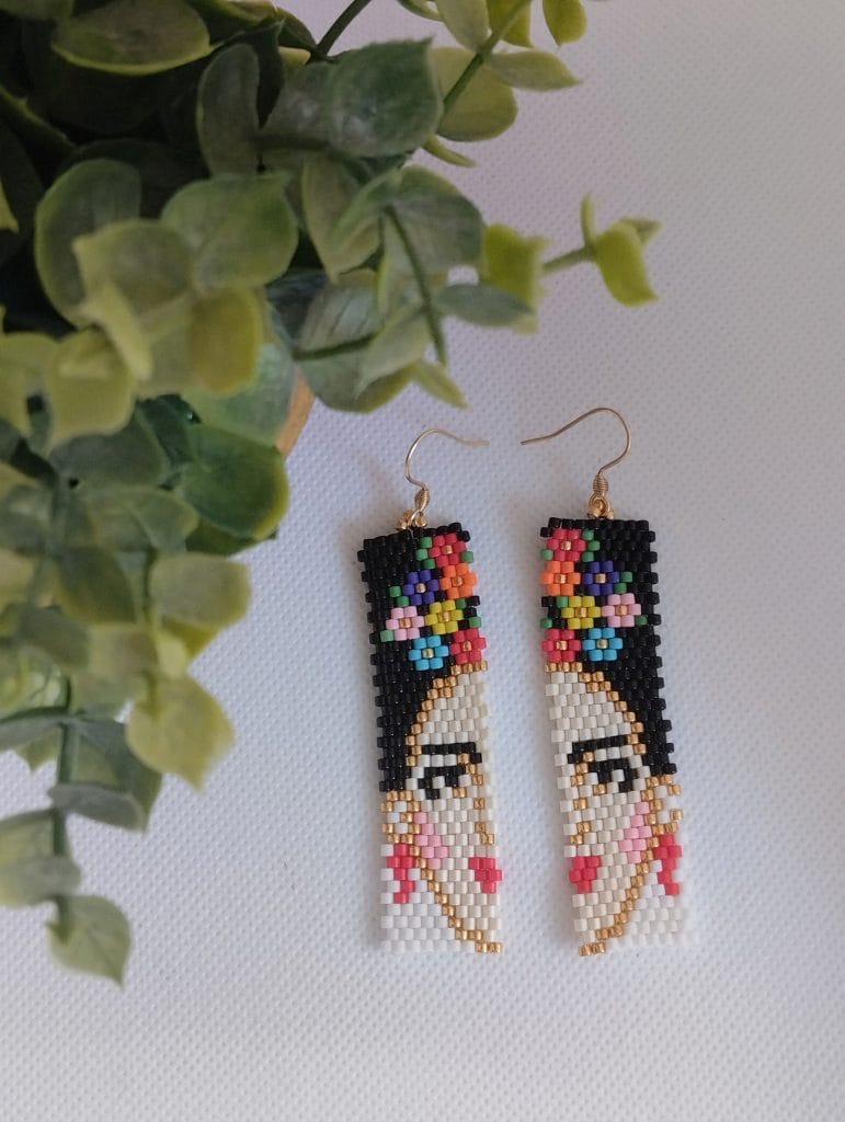 Ατσάλινα σκουλαρίκια κρεμαστά Frida Kahlo, miyuki.