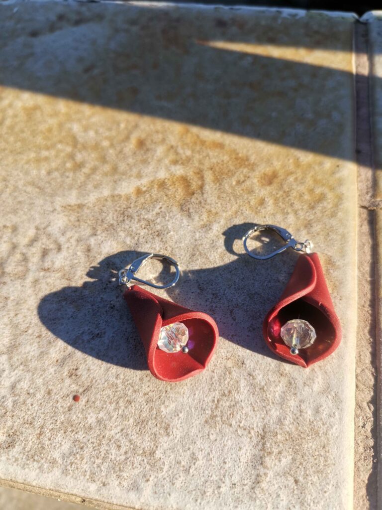 Handmade σκουλαρίκια "Lily bell" Μπορντό