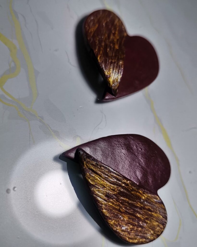 Handmade σκουλαρίκια "split heart" Μπορντό-γκρι, ασημί - χρυσό