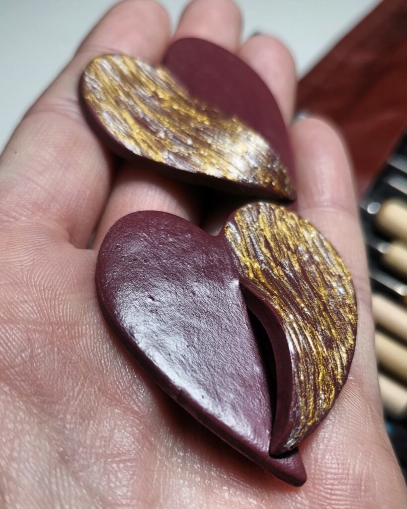 Handmade σκουλαρίκια "split heart" Μπορντό-γκρι, ασημί - χρυσό
