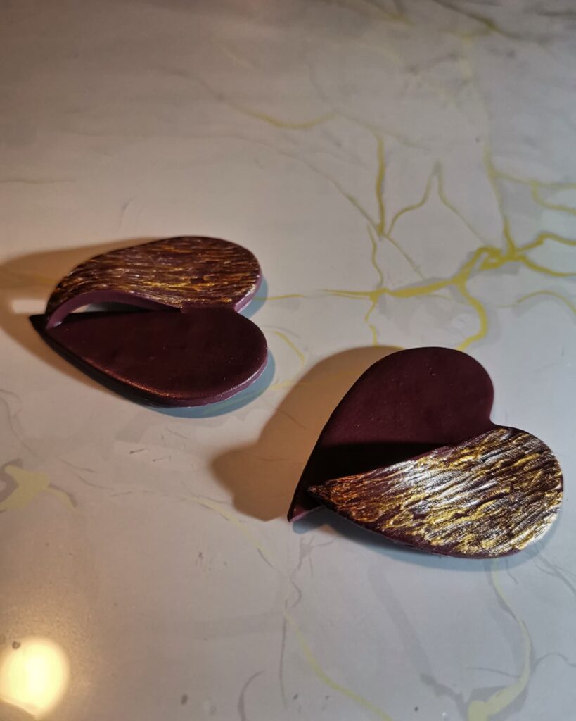 Handmade σκουλαρίκια "split heart" Μπορντό-γκρι, ασημί - χρυσό
