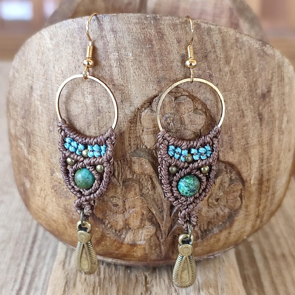 Σκουλαρίκια χειροποίητα boho Mακραμέ με χάντρες