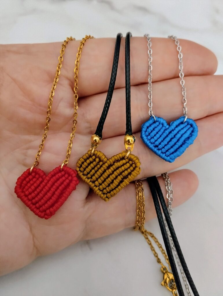 Ατσάλινο κολιέ καρδιά macrame 1
