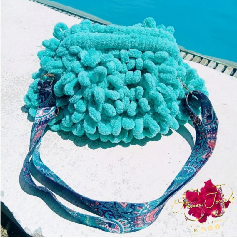 Viral puffy bag