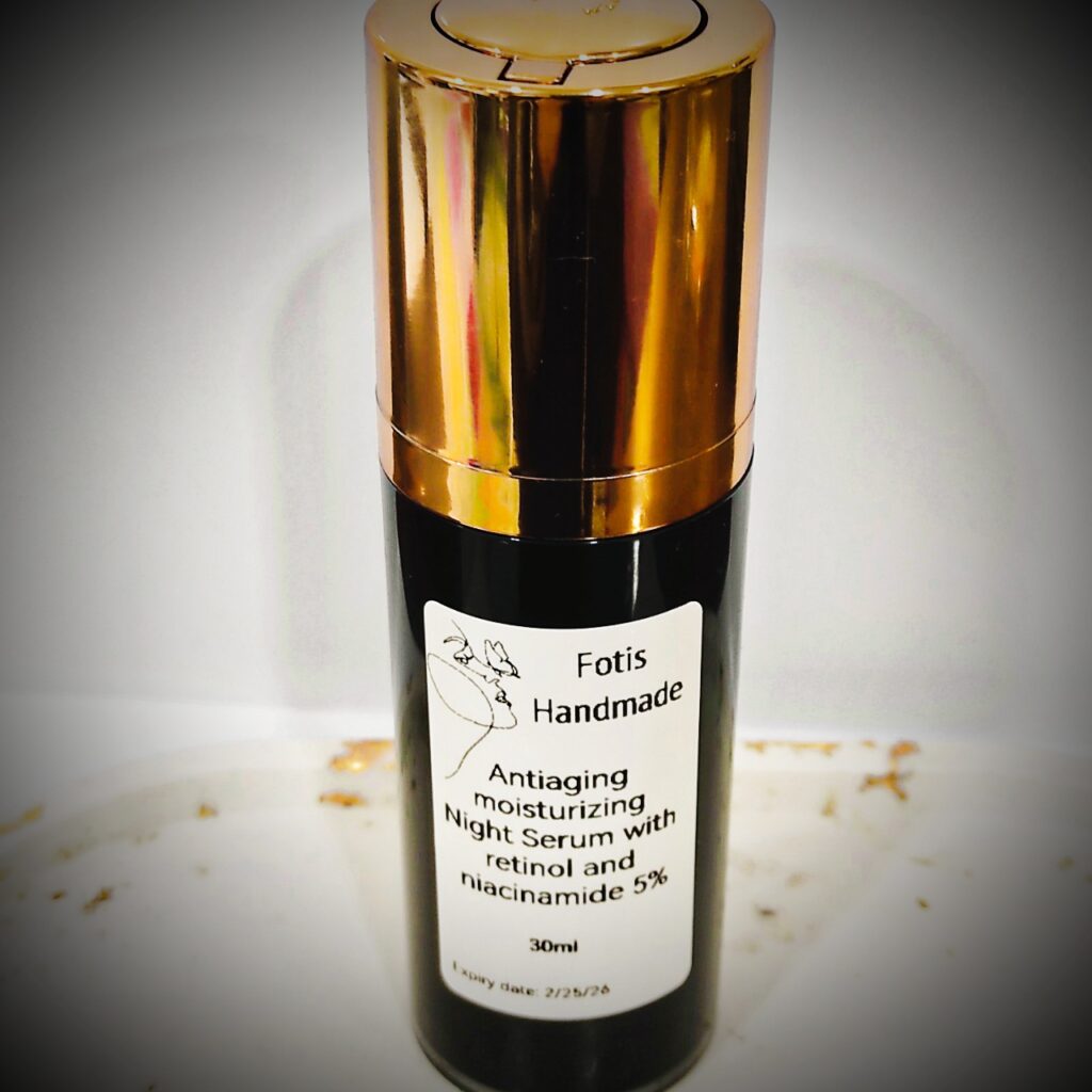 Antiaging moisturizing Night Serum with retinol and niacinamide 5%