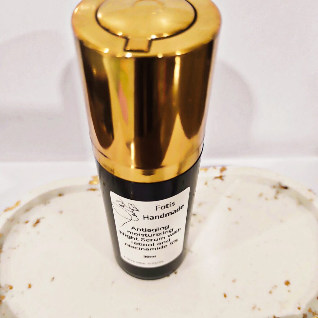 Antiaging moisturizing Night Serum with retinol and niacinamide 5%
