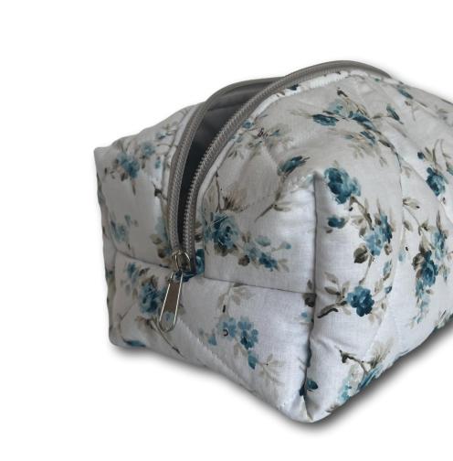 Light blue roses makeup bag