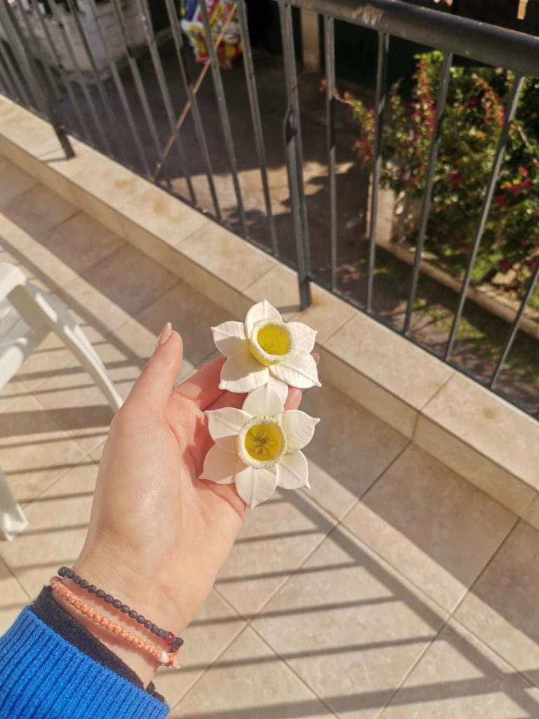 Handmade σκουλαρίκια "narcissus" λευκά, κίτρινα