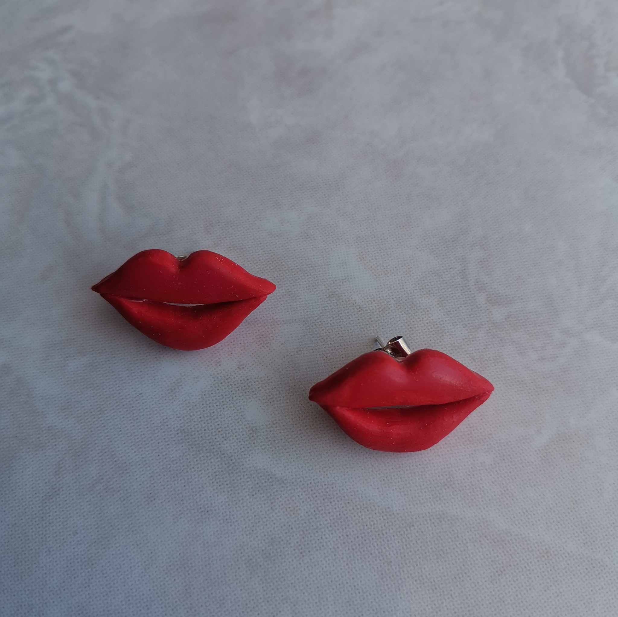 Handmade σκουλαρίκια κόκκινα “lips”