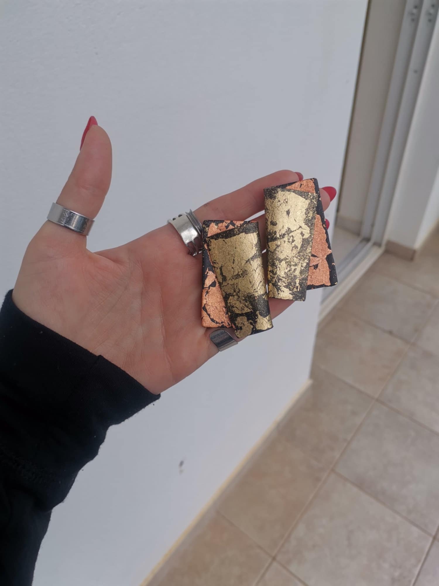 Handmade σκουλαρίκια "folded shine" μαύρο, χρυσό,ροζ χρυσό