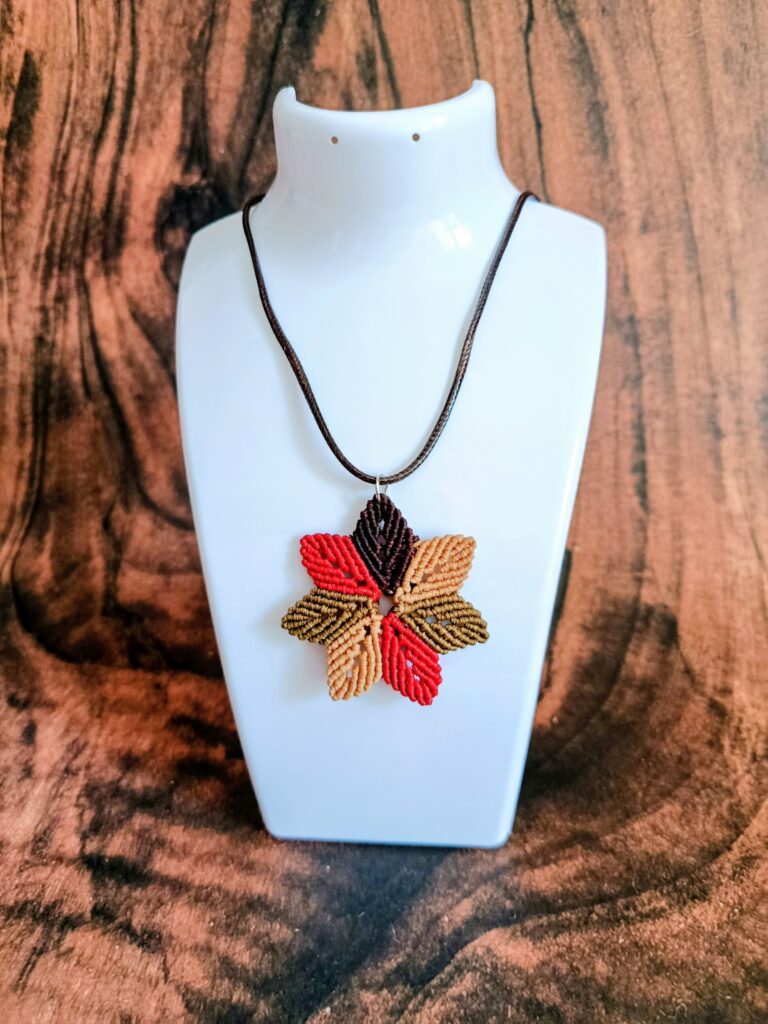 Κολιέ Boho style φύλλα micro macrame πολύχρωμο