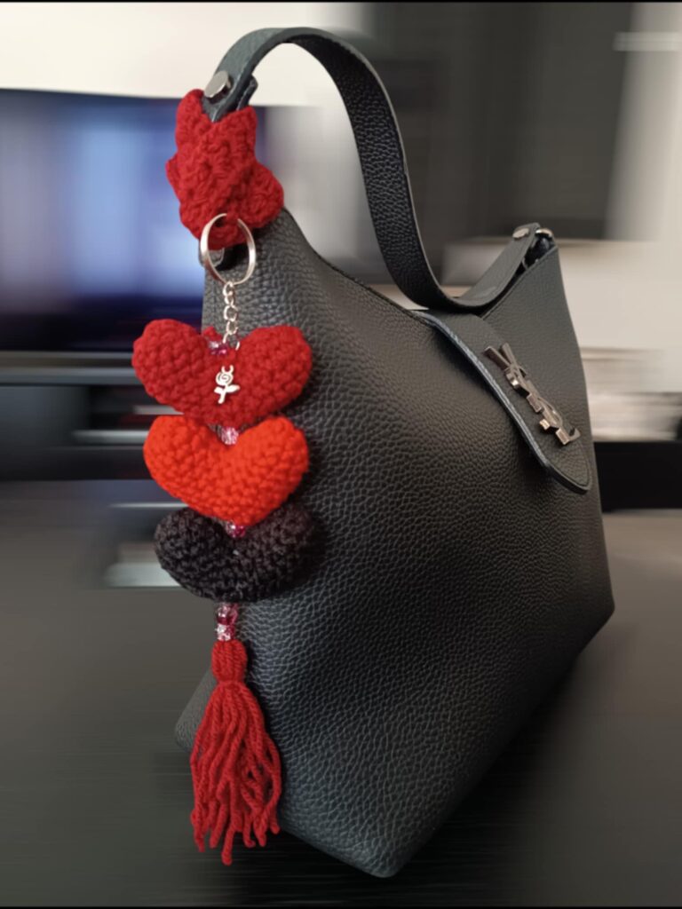 Μπρελόκ κόκκινο Triple Love