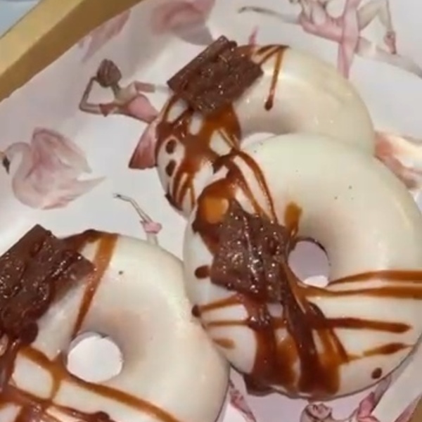 Wax melts Donuts με σιρόπι σοκολατα