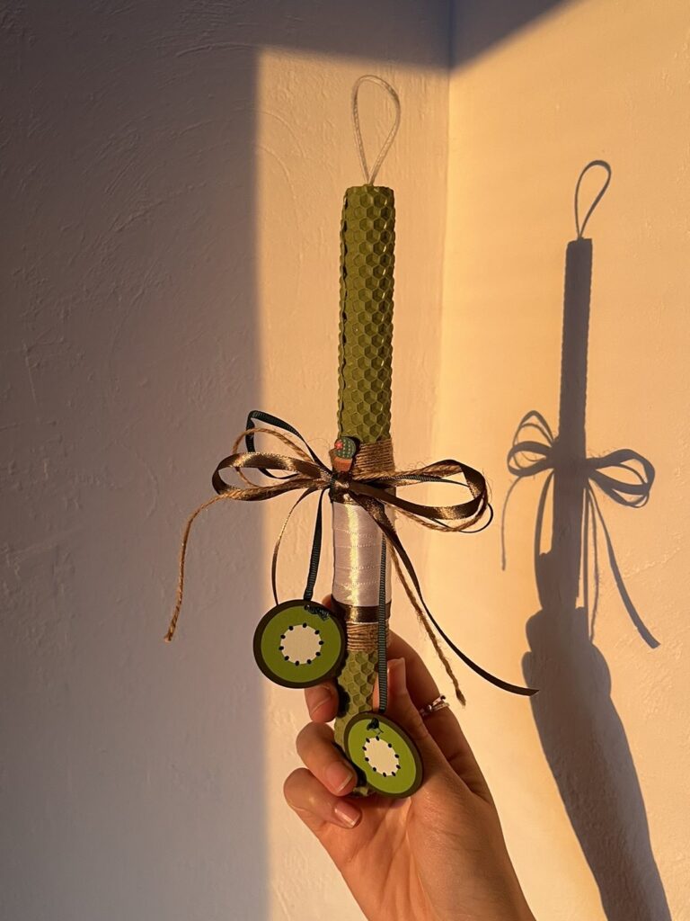 KIWI BEESWAX EASTER CANDLE